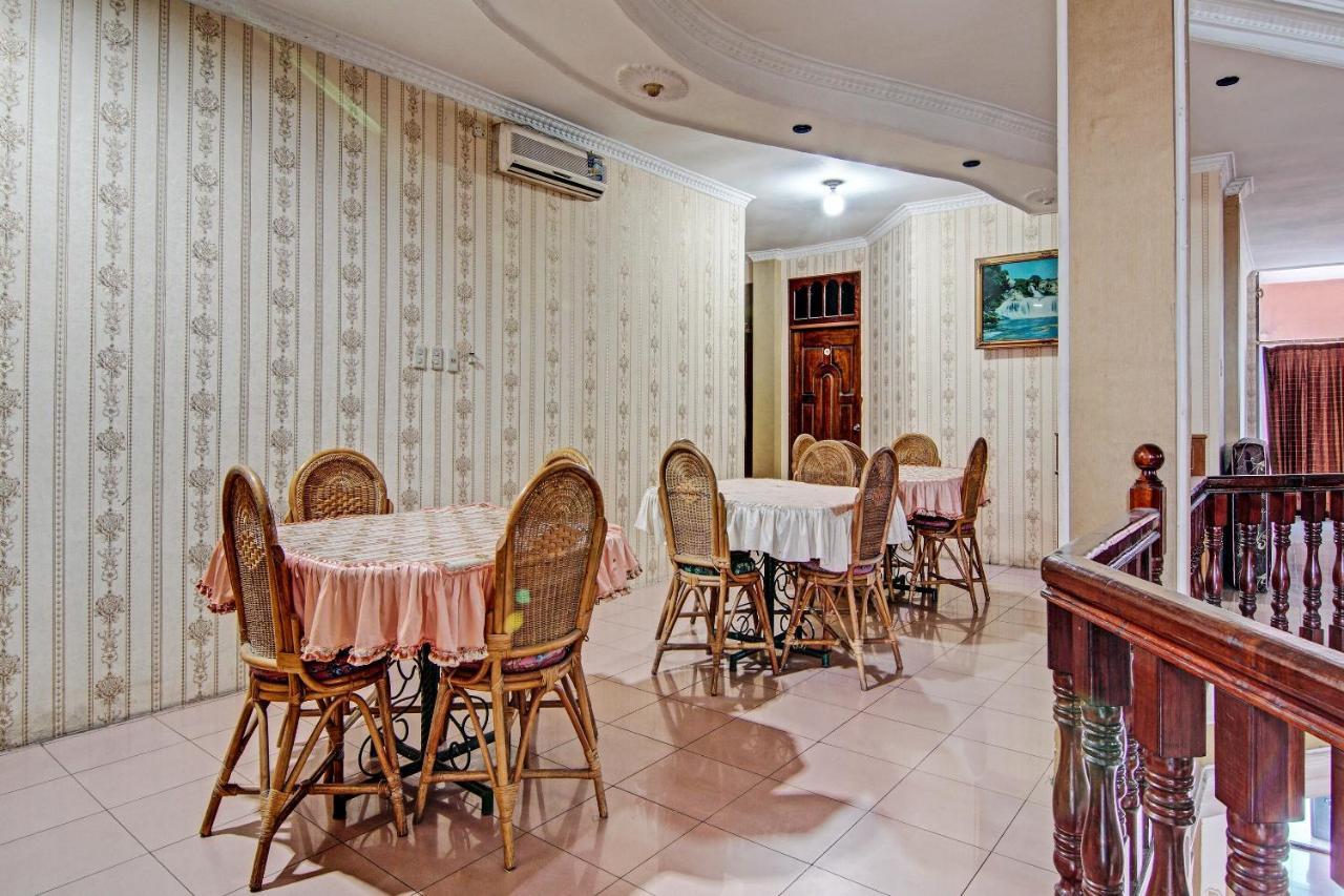 Oyo 92551 Netra Hotel Ujunbatu Buitenkant foto