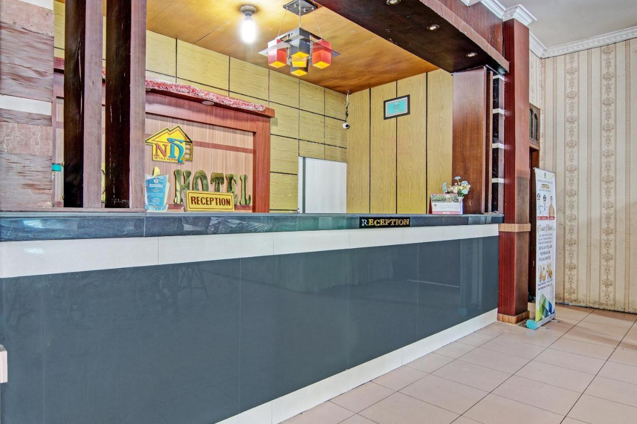 Oyo 92551 Netra Hotel Ujunbatu Buitenkant foto