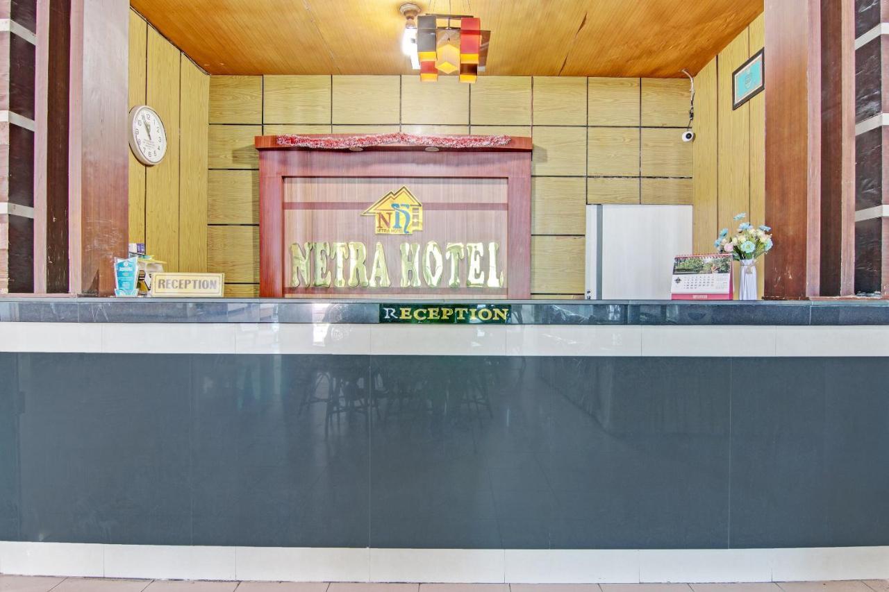Oyo 92551 Netra Hotel Ujunbatu Buitenkant foto